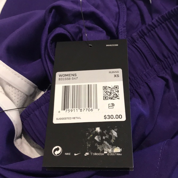 Nike running shorts - Picture 4 of 4